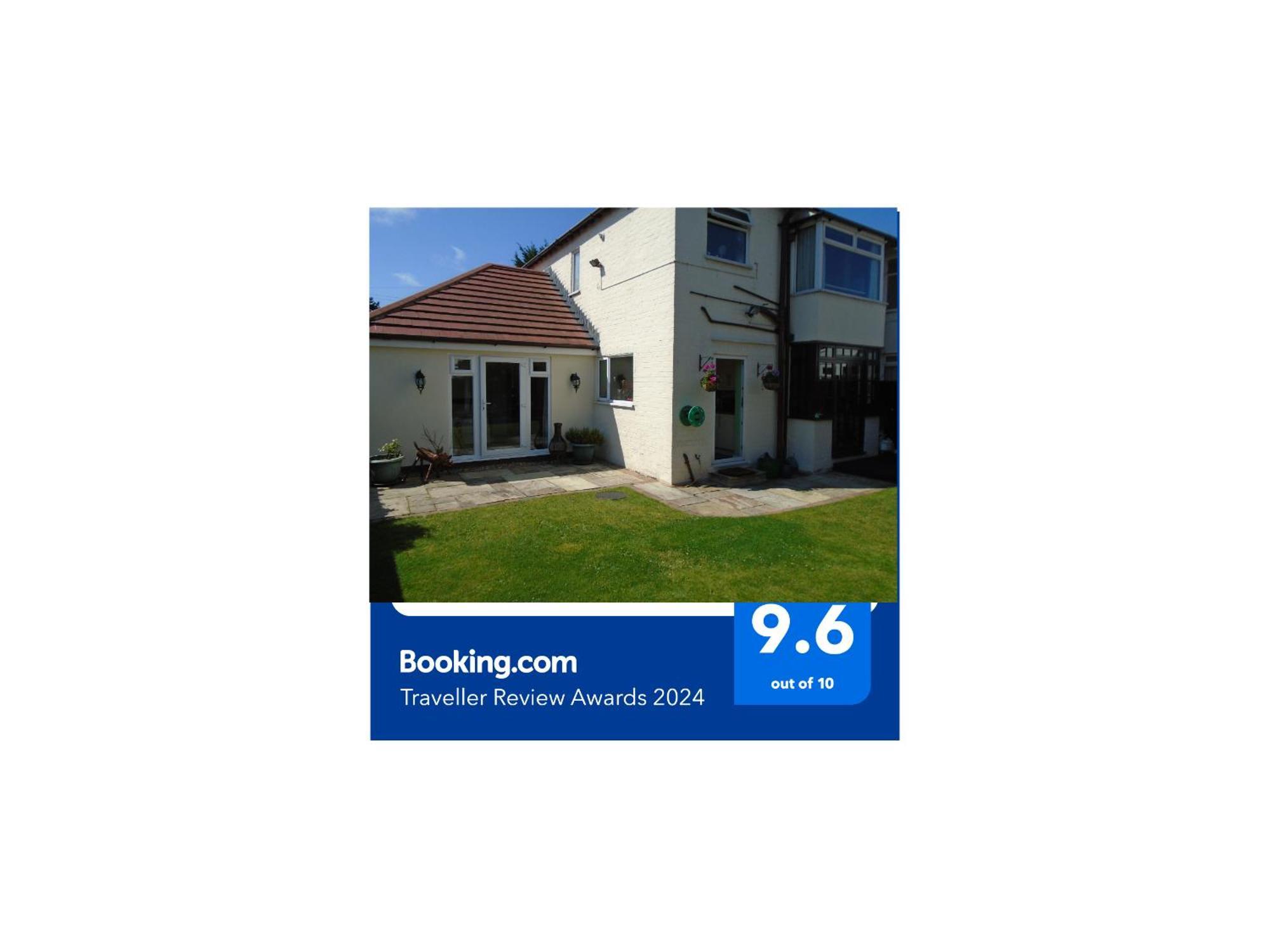 Tea In Liverpool - Private - Quiet - Ground Floor - En-Suite - Walk-In-Shower Exterior foto
